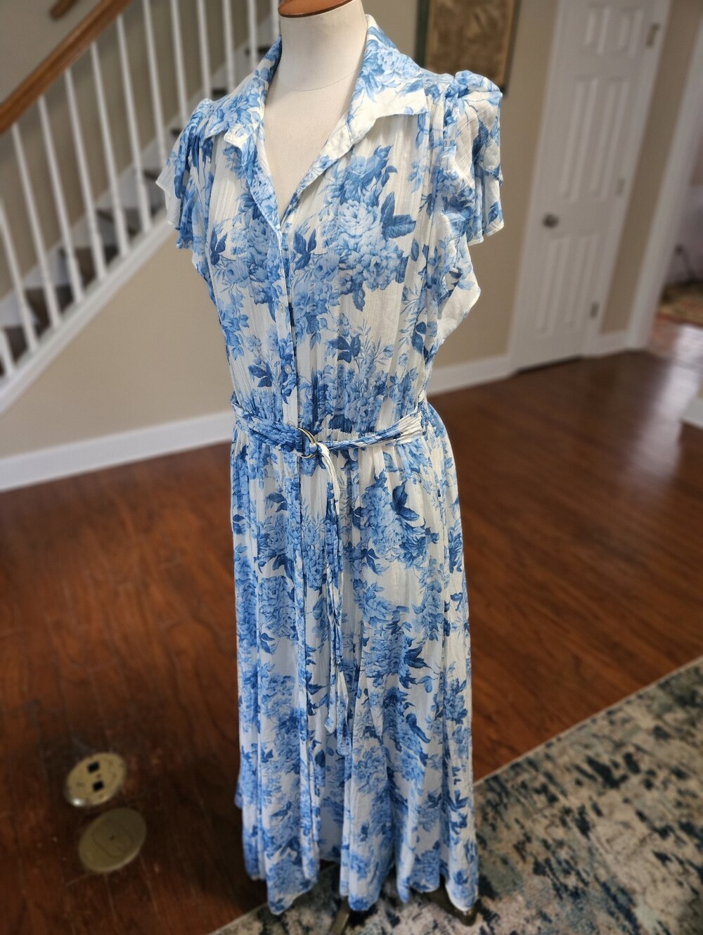Taylor Blue Floral Maxi Dress Size 12